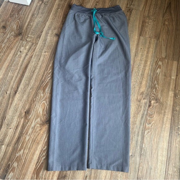 FIGS Technical Collection Livingston Scrub Pants 31" Gray Womens Small S - Picture 5 of 8